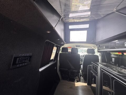 Volkswagen Transporter 22