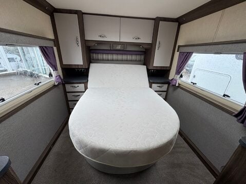 Auto-Sleepers Corinium RB 3