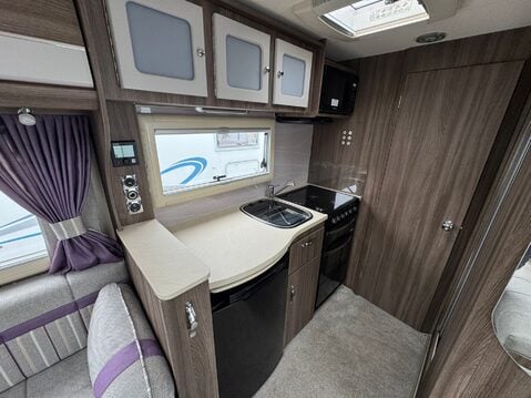 Auto-Sleepers Corinium RB 12