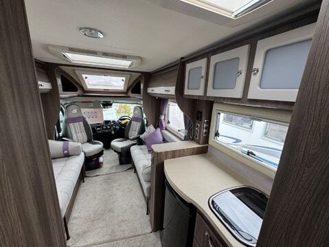 Auto-Sleepers Corinium RB 20