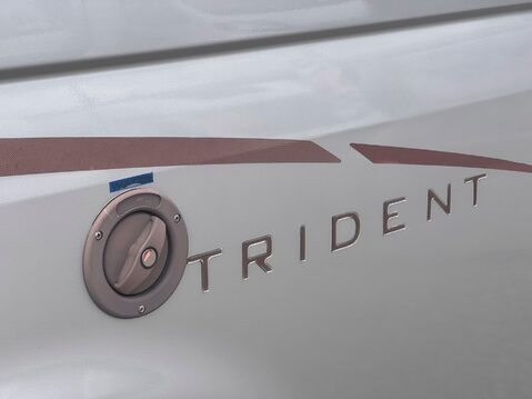 Auto-Sleepers Trident 17