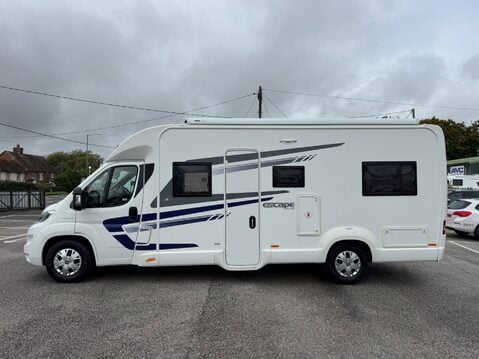 Swift Escape 674 11