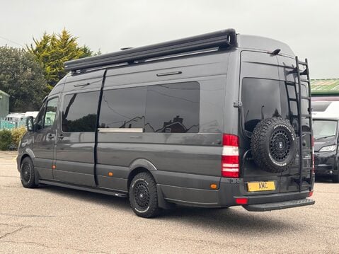 Mercedes-Benz Sprinter 8