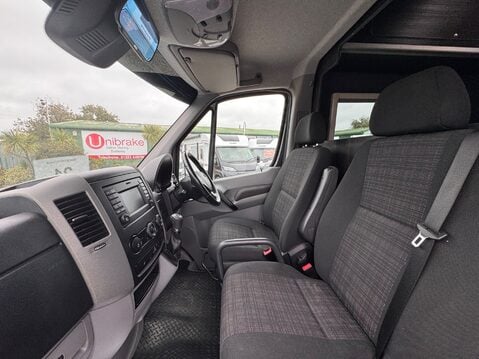 Mercedes-Benz Sprinter 42