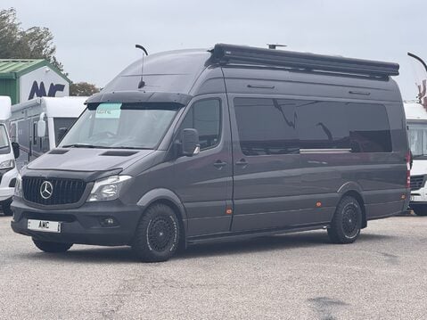 Mercedes-Benz Sprinter 1