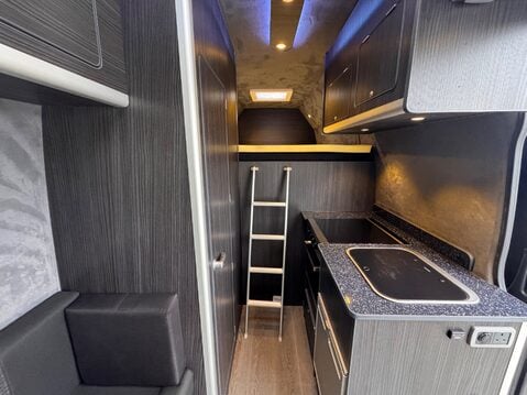 Mercedes-Benz Sprinter 22