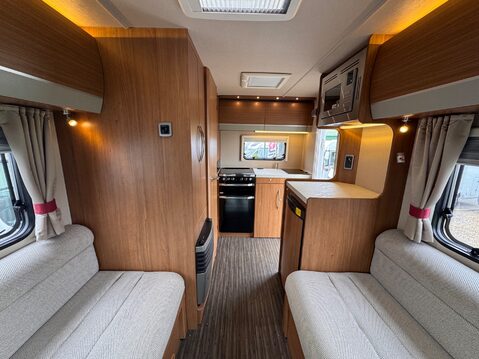 Auto-Trail Imala 615 11