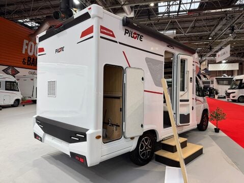 Pilote P620D Expression 2026 MODEL - SHOW PRICE THIS WEEK ONLY 4