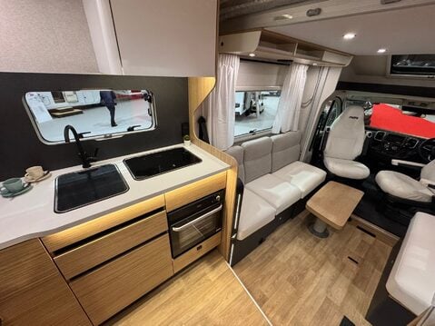 Pilote P620D Expression 2026 MODEL - SHOW PRICE THIS WEEK ONLY 6