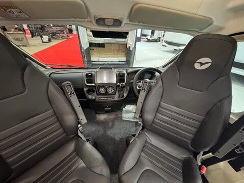 Pilote V630S Expression 2026 MODEL - SHOW PRICE THIS WEEK ONLY 12