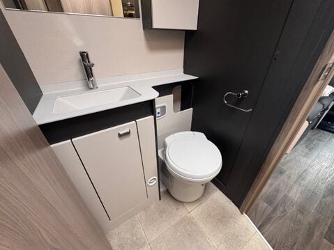 Swift Voyager 594 AWAITING PREPARATION 27