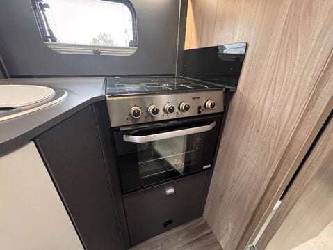 Swift Voyager 594 AWAITING PREPARATION 12