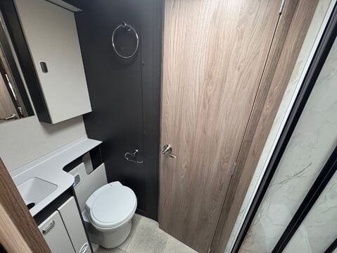 Swift Voyager 594 AWAITING PREPARATION 19