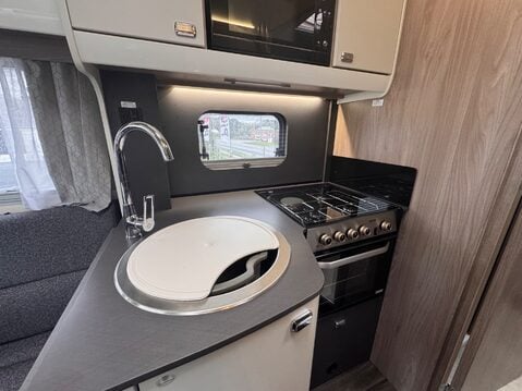 Swift Voyager 594 AWAITING PREPARATION 2