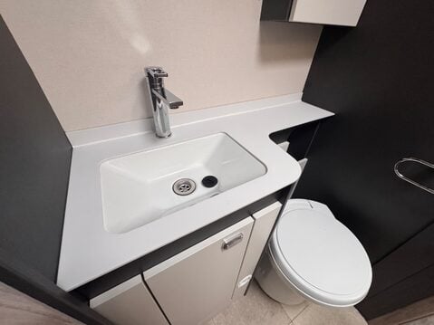 Swift Voyager 594 AWAITING PREPARATION 26