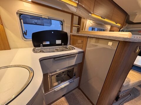 Burstner Ixeo IT 680 G AWAITING PREPARATION 12