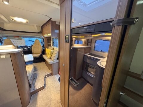 Burstner Ixeo IT 680 G AWAITING PREPARATION 28