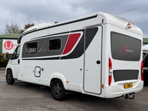 Burstner Ixeo IT 680 G 8