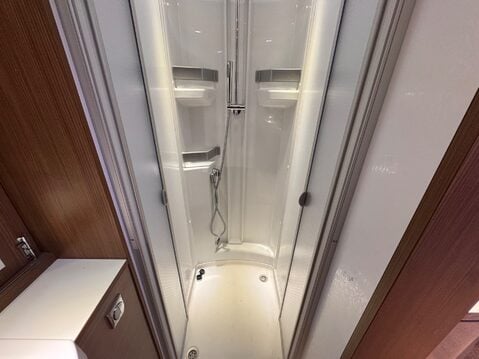 Burstner Ixeo IT 680 G AWAITING PREPARATION 24