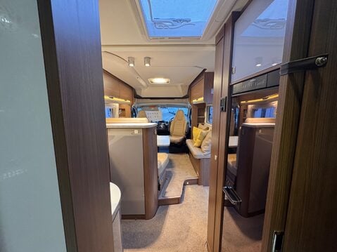 Burstner Ixeo IT 680 G AWAITING PREPARATION 26