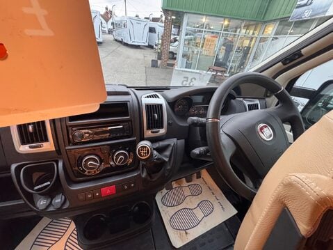 Burstner Ixeo IT 680 G AWAITING PREPARATION 32