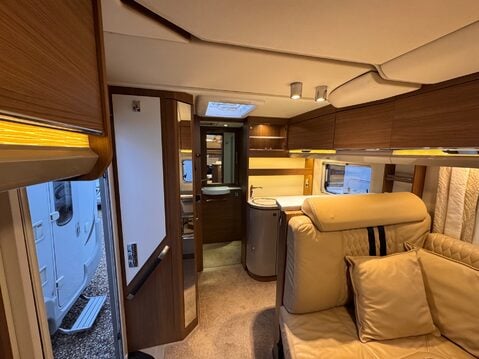 Burstner Ixeo IT 680 G AWAITING PREPARATION 6