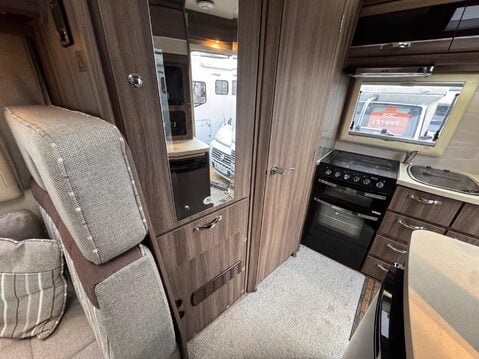 Autosleeper Nuevo 19