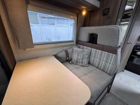 Autosleeper Nuevo 18