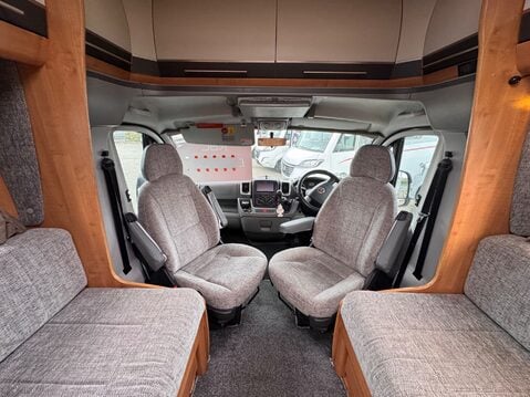 Auto-Trail Mohawk AWAITING PREPARATION 43