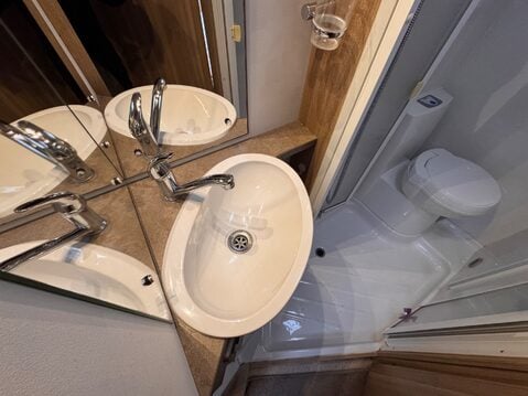 Bessacarr E450 AWAITING PREPARATION 27