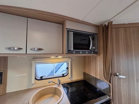 Bessacarr E450 AWAITING PREPARATION 19