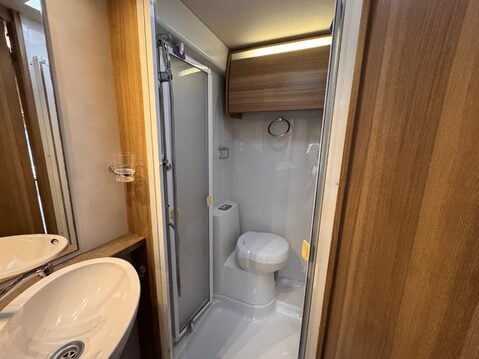 Bessacarr E450 AWAITING PREPARATION 25