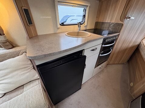 Bessacarr E450 AWAITING PREPARATION 11