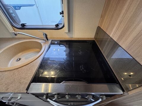 Bessacarr E450 AWAITING PREPARATION 15