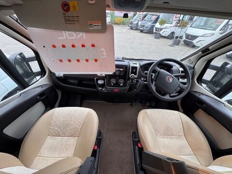 Bessacarr E450 AWAITING PREPARATION 37