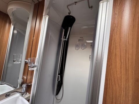 Auto-Trail Apache 632 AWAITING PREPARATION 24