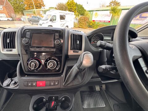 Auto-Trail Apache 632 AWAITING PREPARATION 36