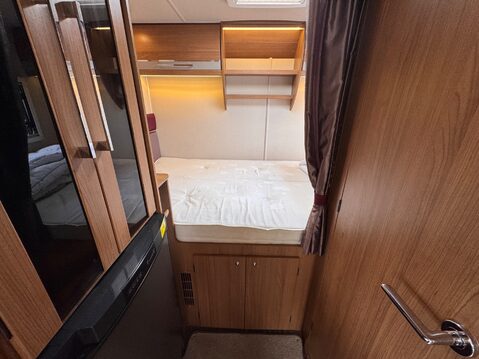 Auto-Trail Apache 632 AWAITING PREPARATION 19