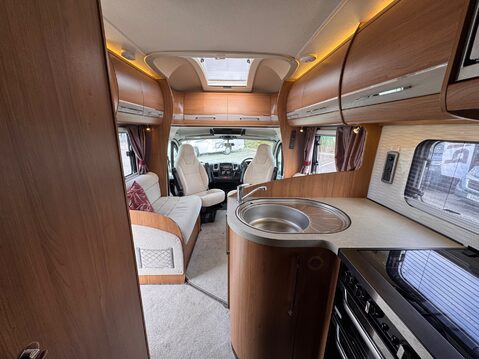 Auto-Trail Apache 632 AWAITING PREPARATION 25