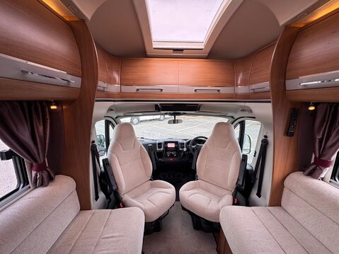 Auto-Trail Apache 632 AWAITING PREPARATION 32