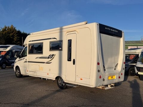 Auto-Sleepers Worcester 8