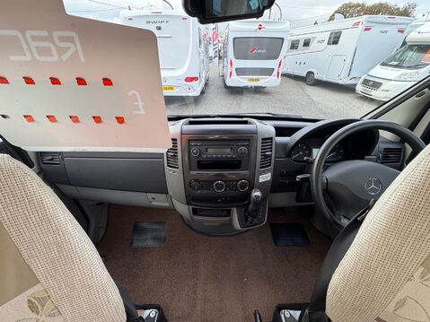 Auto-Sleepers Worcester 44