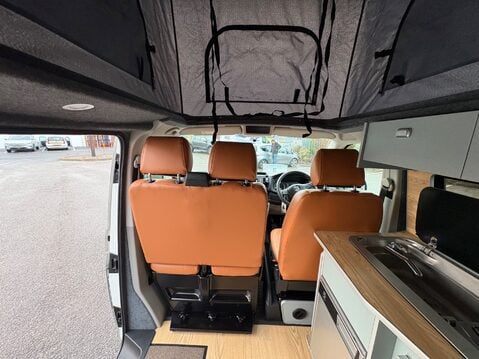 Volkswagen Transporter 42