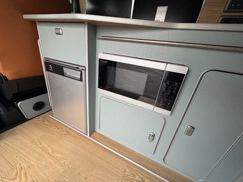 Volkswagen Transporter 24