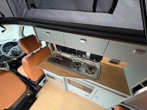 Volkswagen Transporter 18