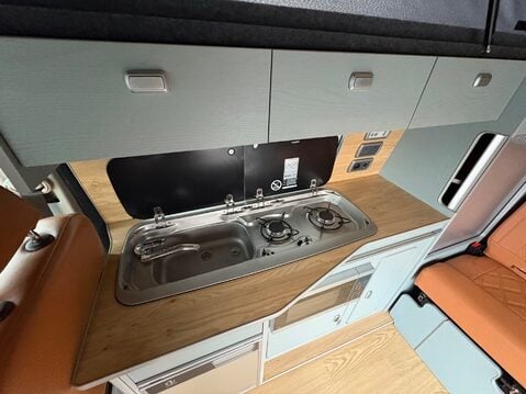 Volkswagen Transporter 21