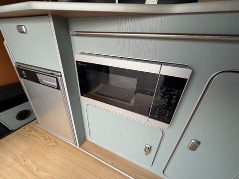 Volkswagen Transporter 25