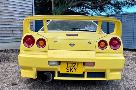 Nissan Skyline R34 GTT 2.5 Turbo 7