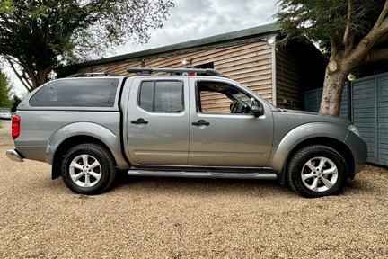 Nissan Navara 2.5 dCi Tekna 4WD Euro 5 4dr 5