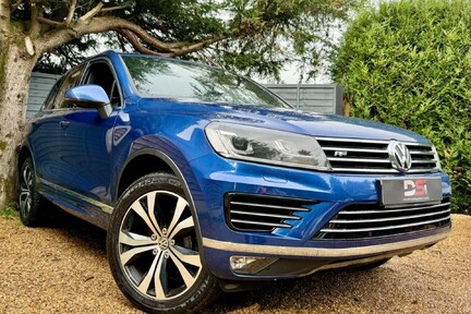 Volkswagen Touareg 3.0 TDI V6 BlueMotion Tech R-Line Tiptronic 4WD Euro 6 (s/s) 5dr 1